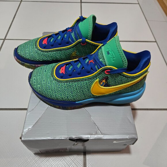 Lebron XX SE (GS) Electric Algae/University Gold. Lightly used! - Picture 4 of 16